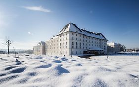 Hôtel Magny-le-hongre 2*